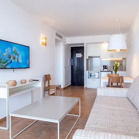 Calallonga Menorca Hotel