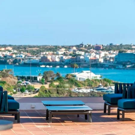 ホテル Calallonga Menorca マオー